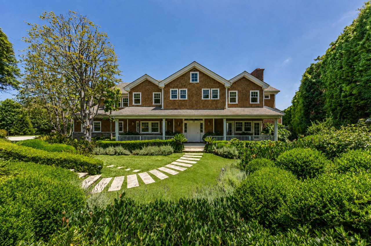 770 Napoli Dr