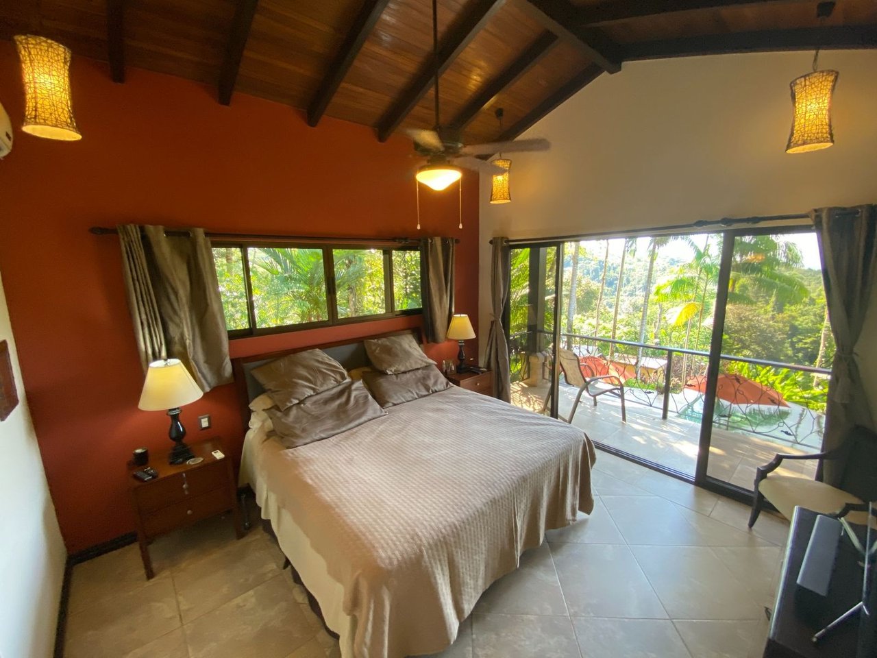 Jungle Villa with Infinity Pool, Uvita, Puntarenas