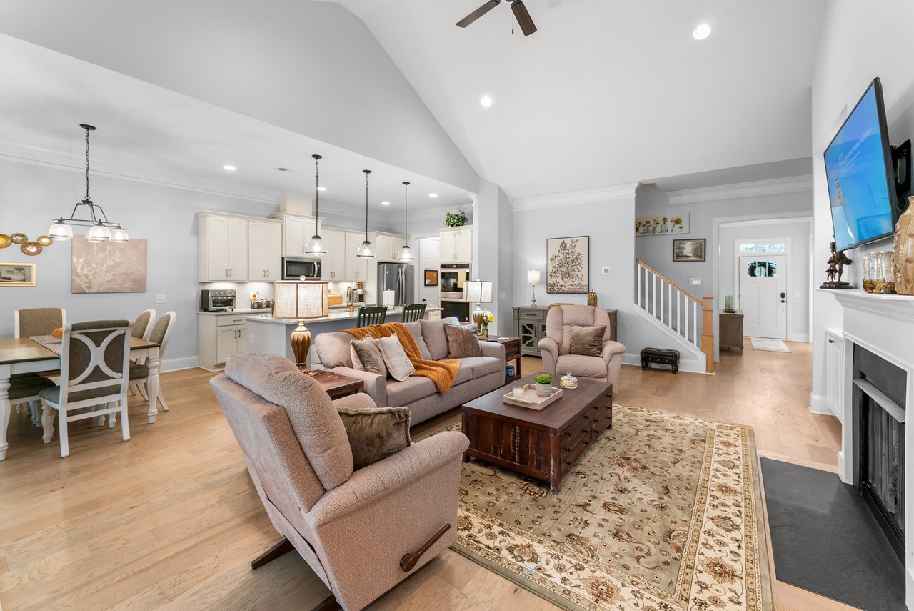 	 10 Golf Drive Pooler, GA 31322