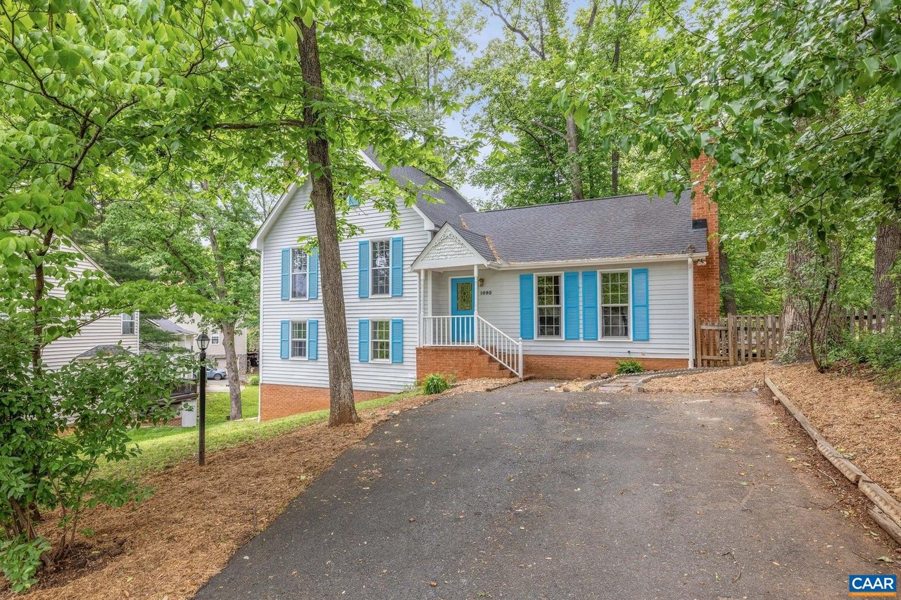 1092 TOWNE LN