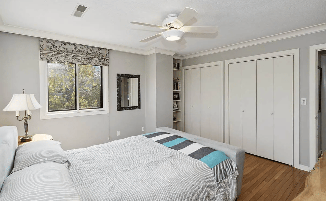 145 Oakridge Ave