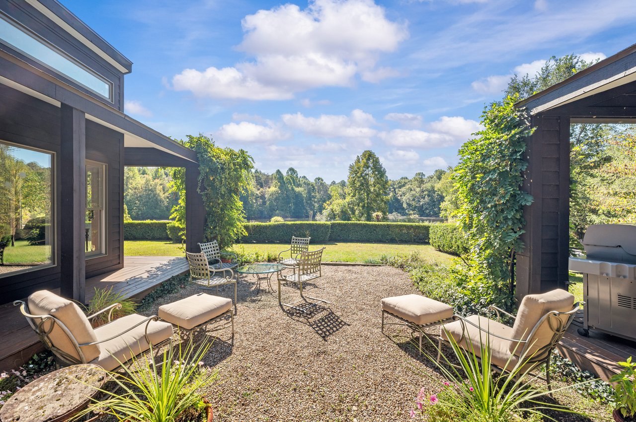 2408 E 800 N, La Porte, IN 46350