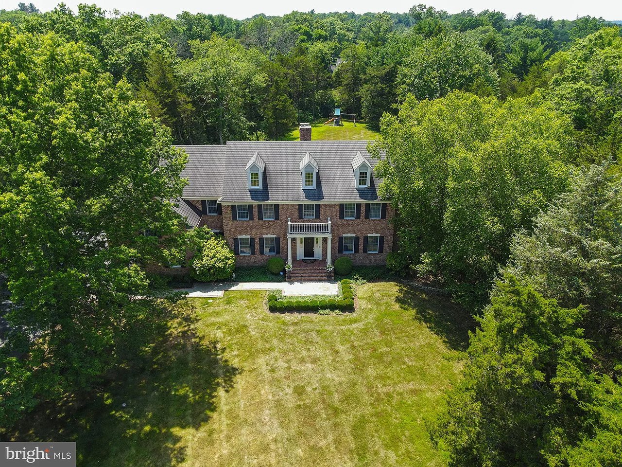 6 Rustic Dr