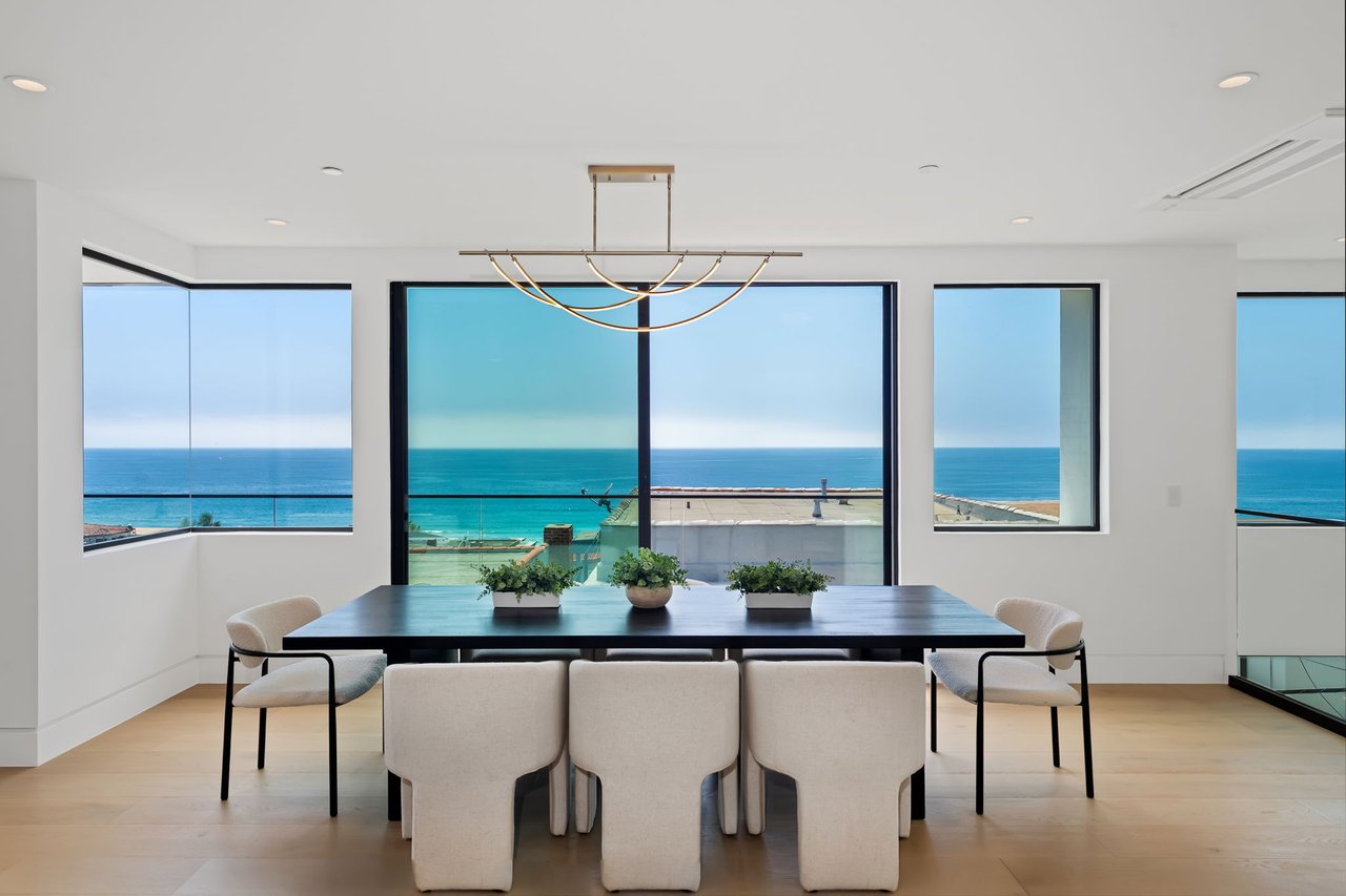 A Coastal Benchmark: Inside 316 32nd Street