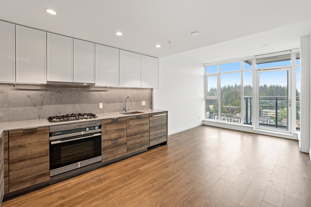 1208-1045 Austin Ave