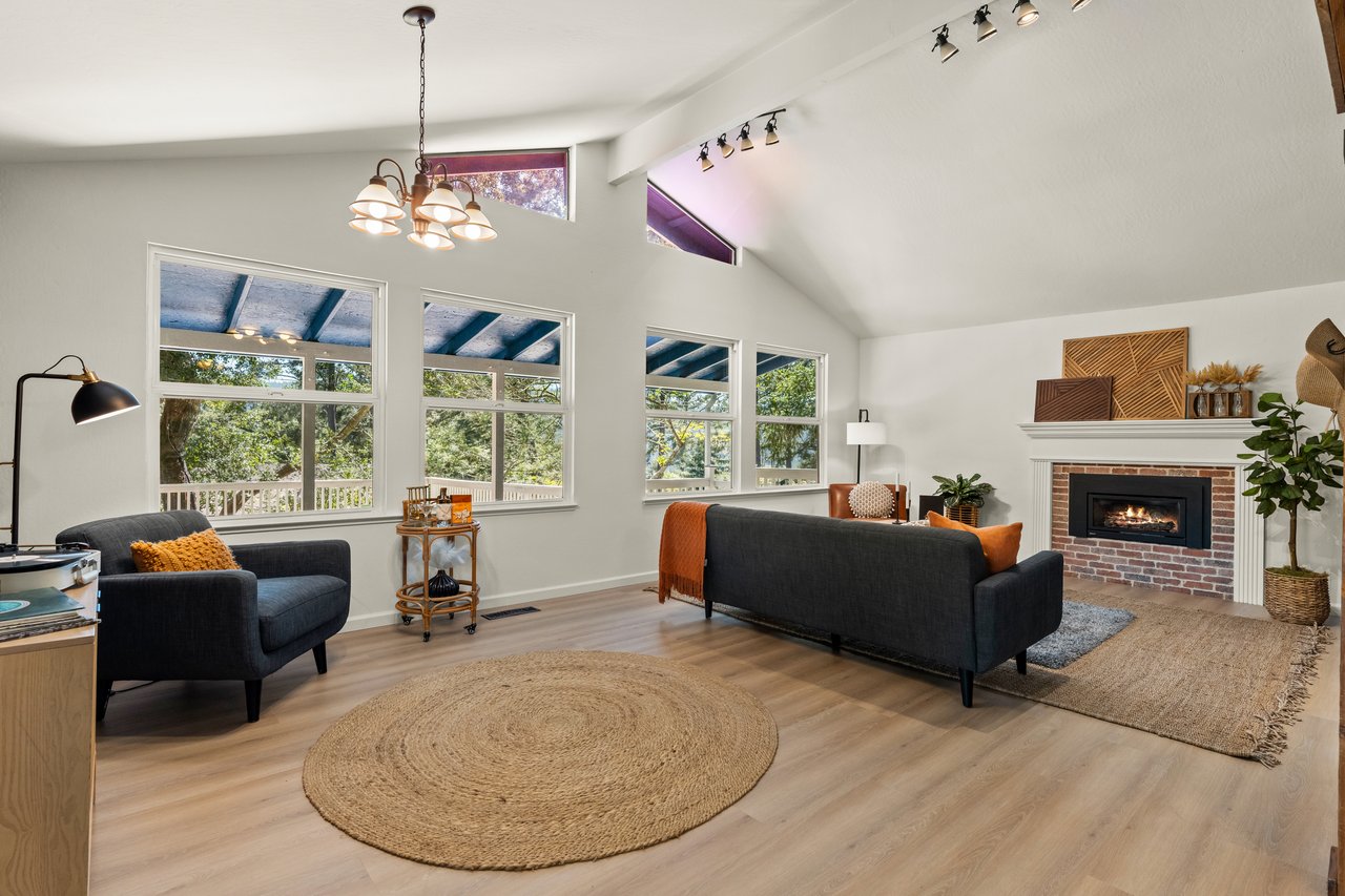 12 Summit AVE