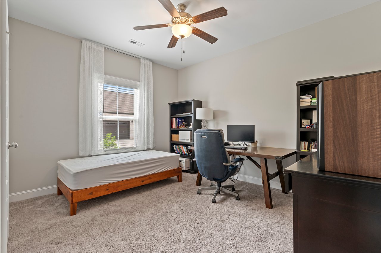 LARGE, GORGEOUS HOME - MADISON CITY SCHOOLS!