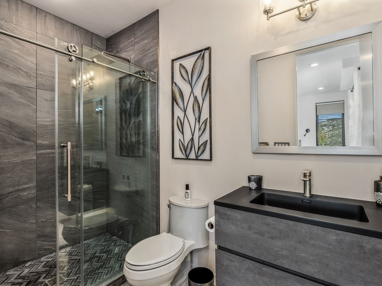 891 E Haystacker Drive