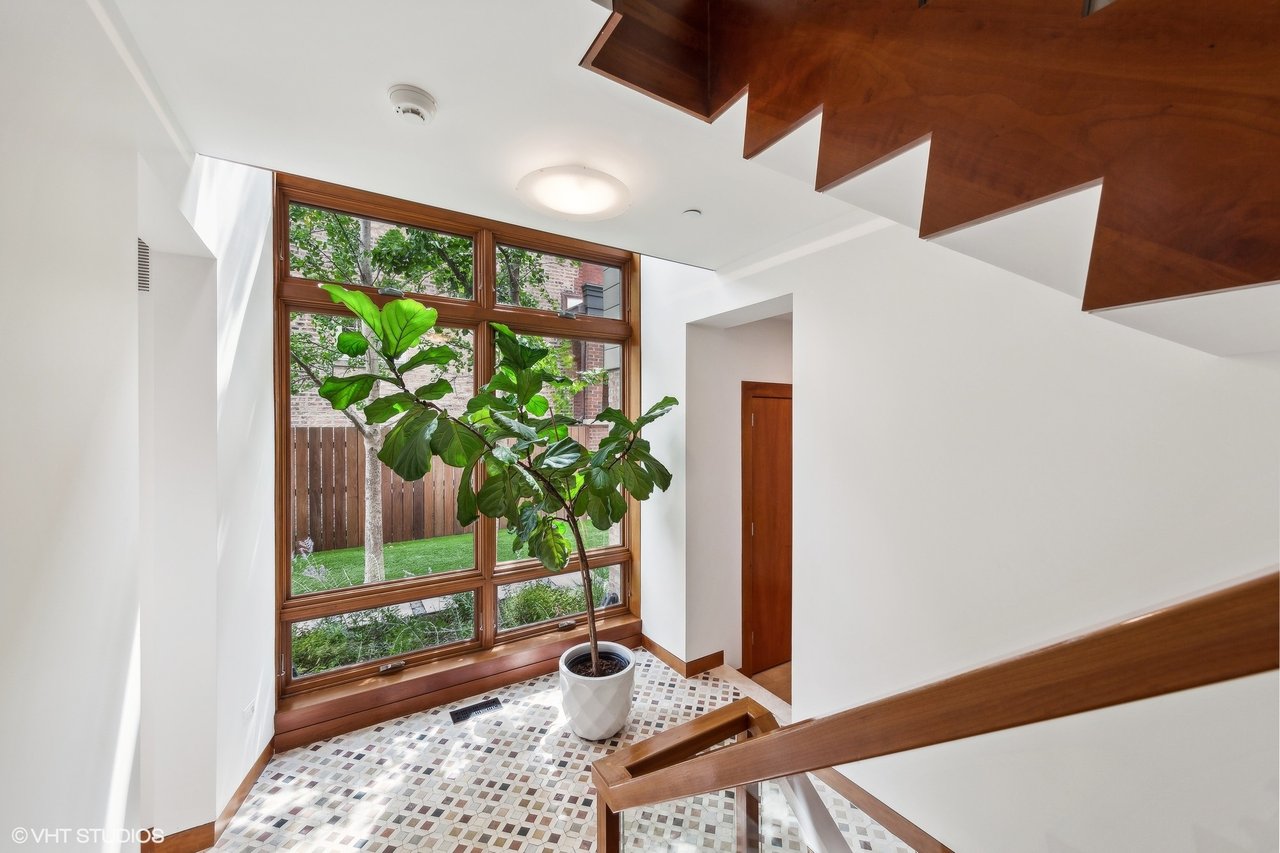 1841 N Orleans St, Chicago, IL 60614