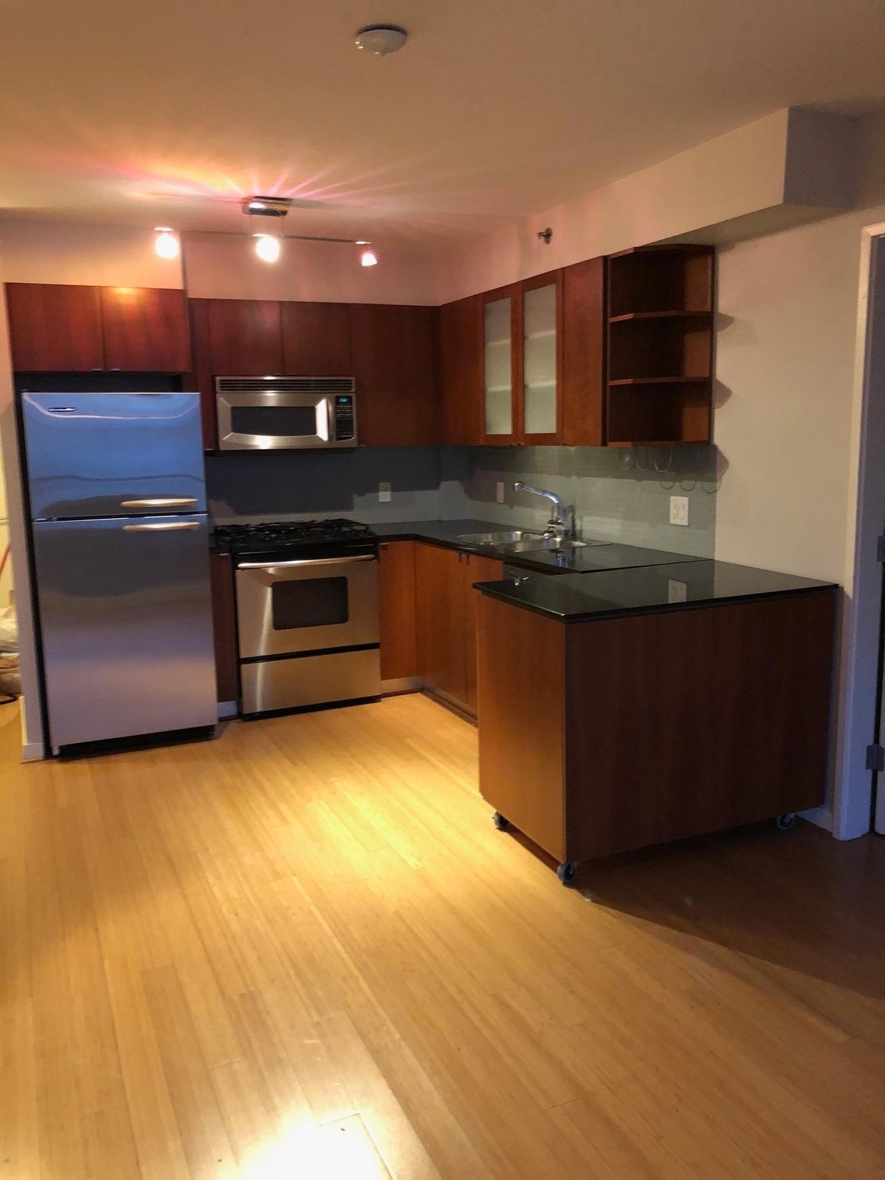 822 Seymour St, #807