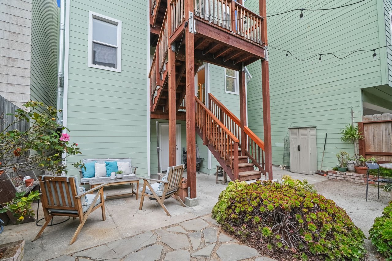 31 Camp St #A