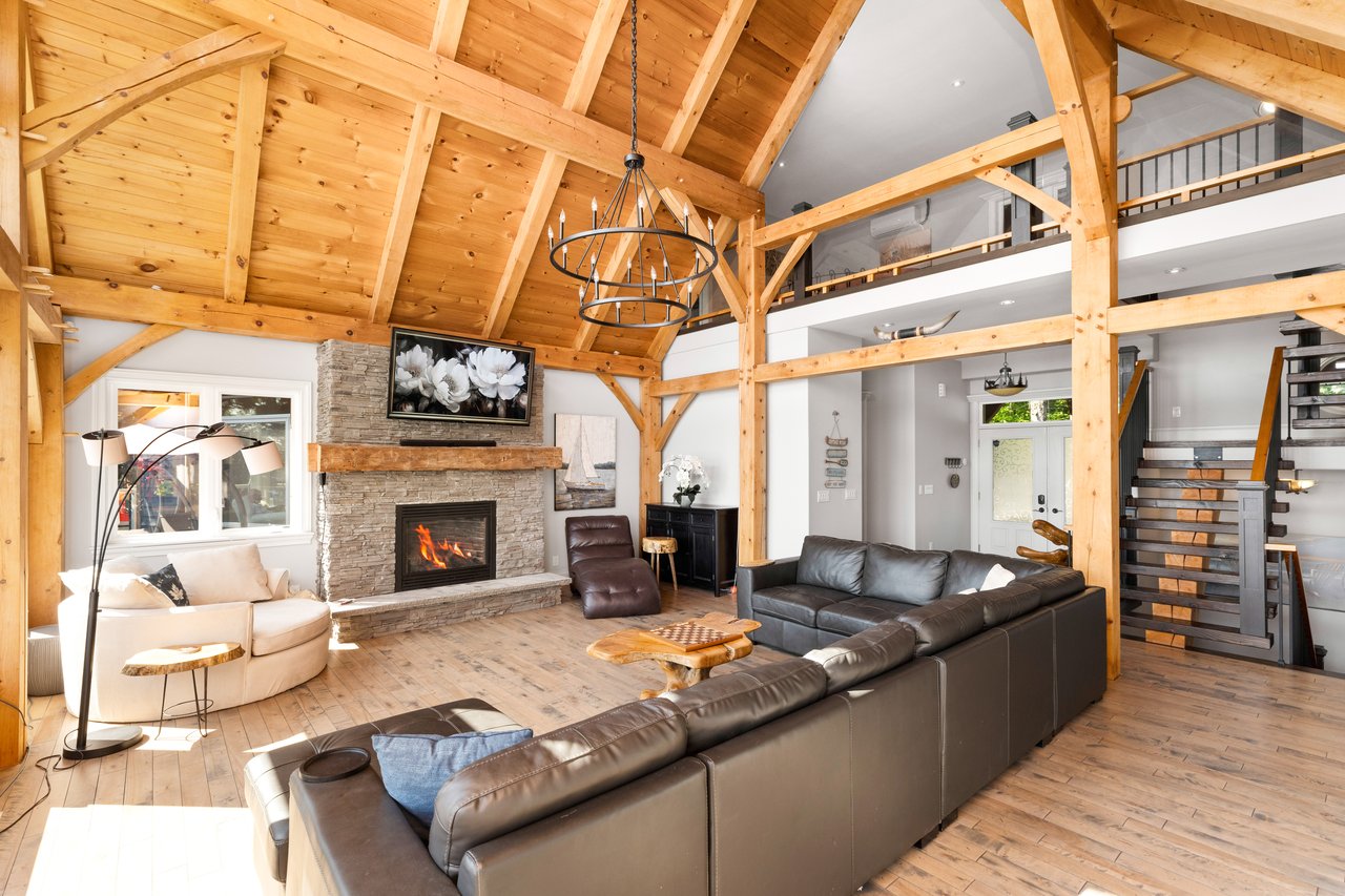 15 GORDON POINT LANE