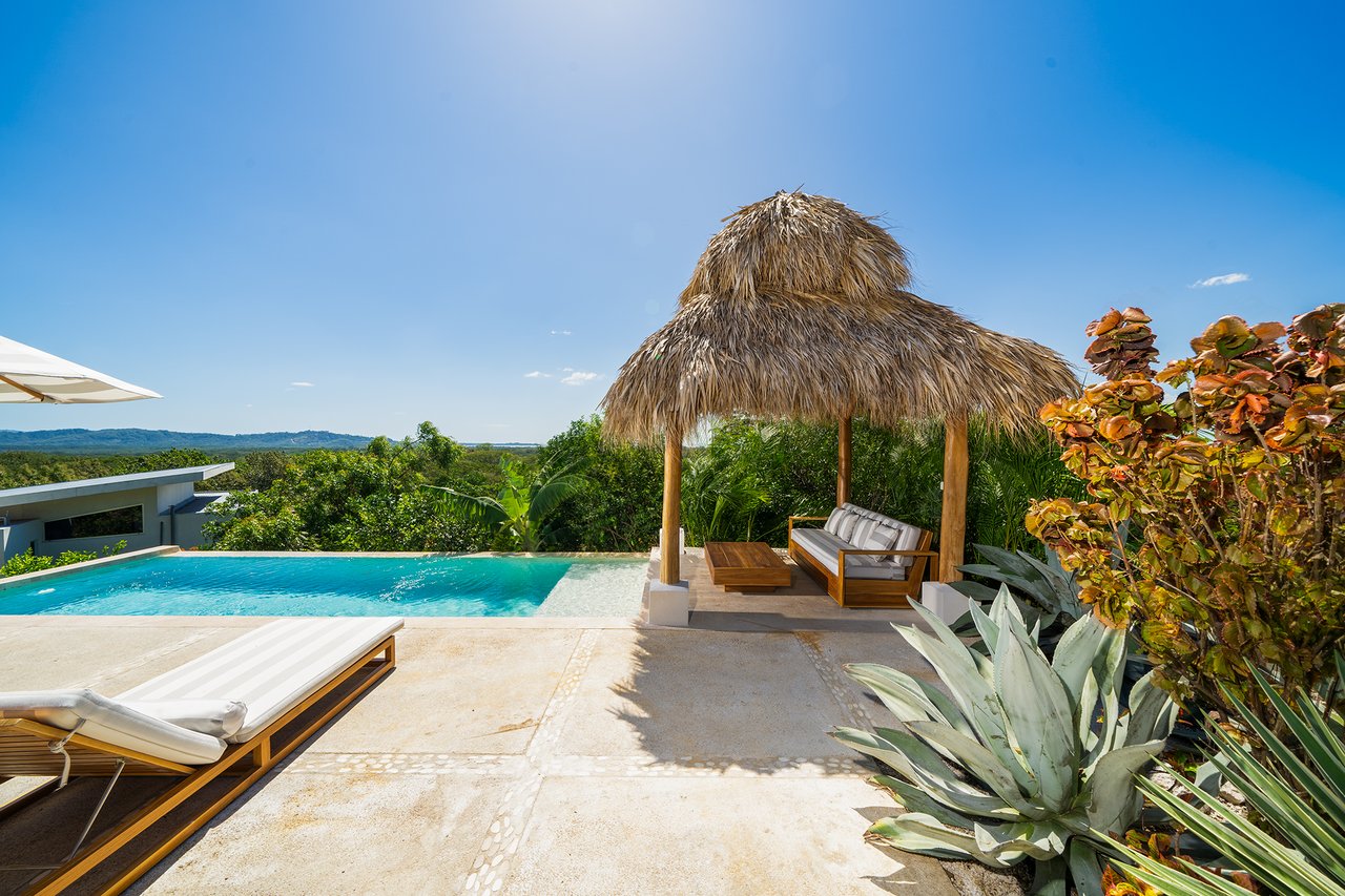 Casa Salinas – 3 beds ocean view home in playa grande