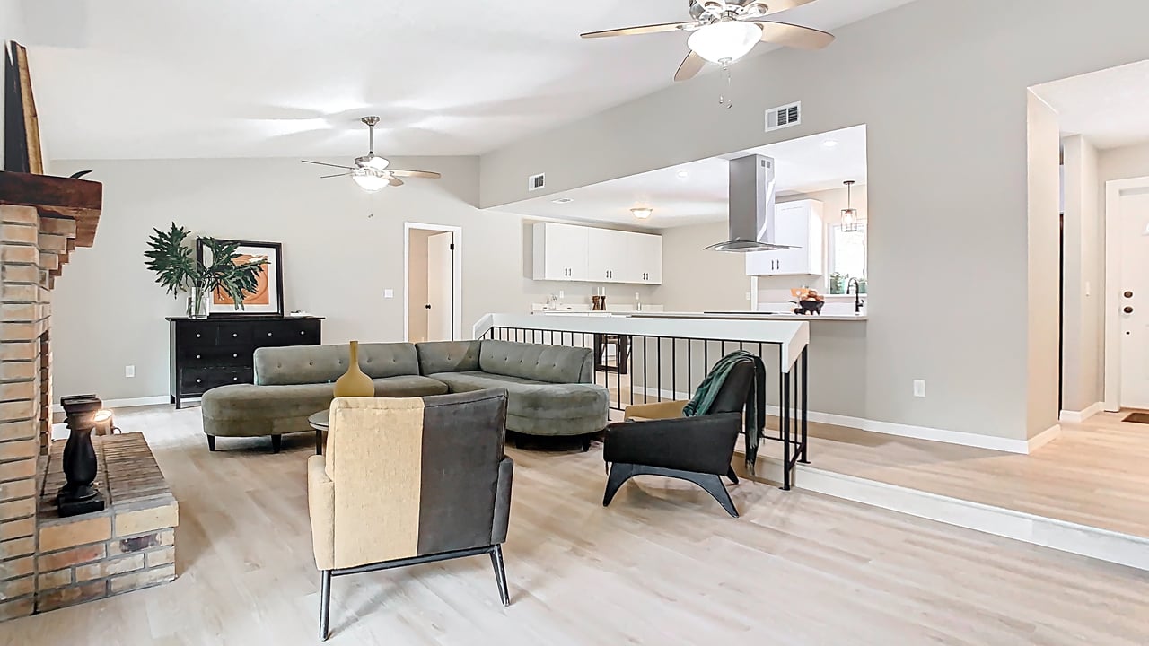 Spacious Open Concept Home in Winter Springs