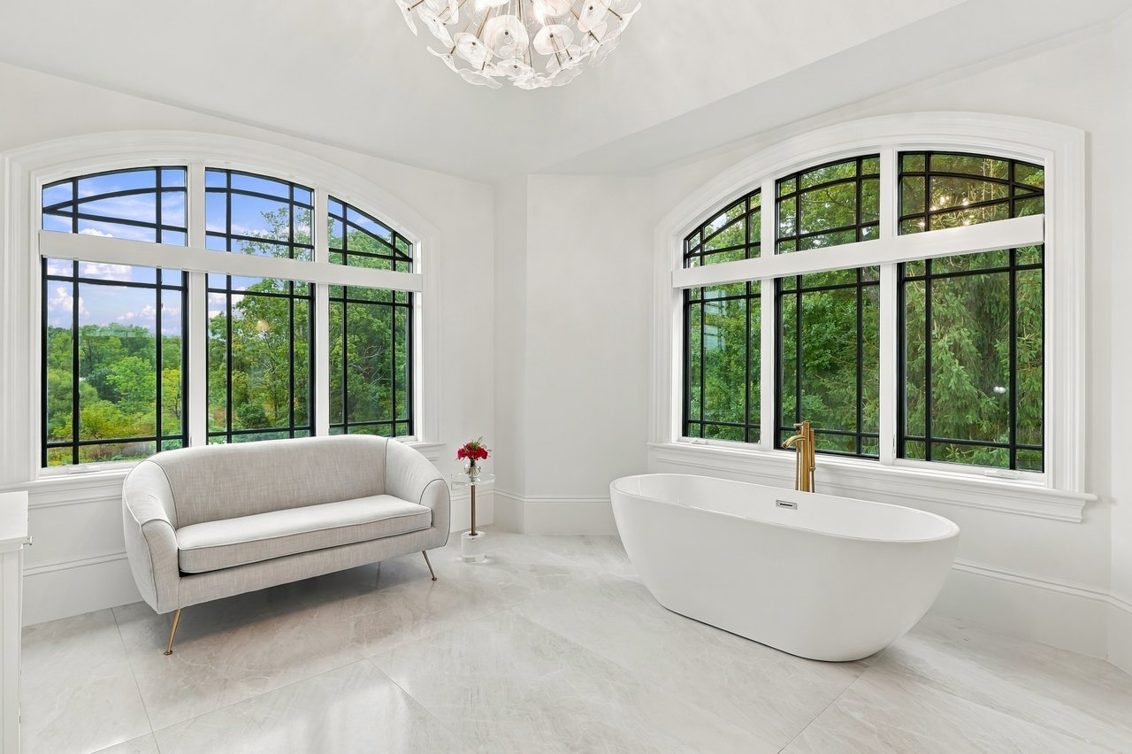 An Exceptional Southborough Estate