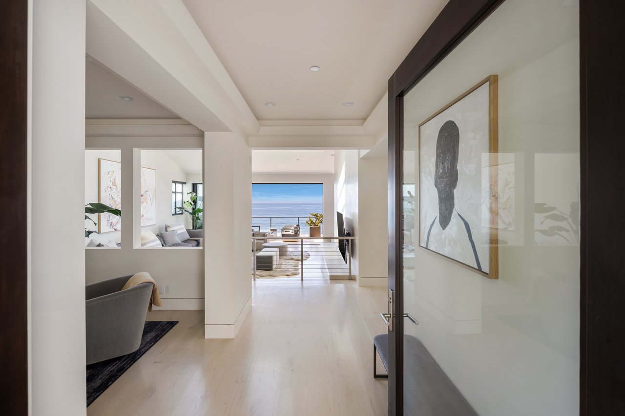 31504 Victoria Point Rd, Malibu