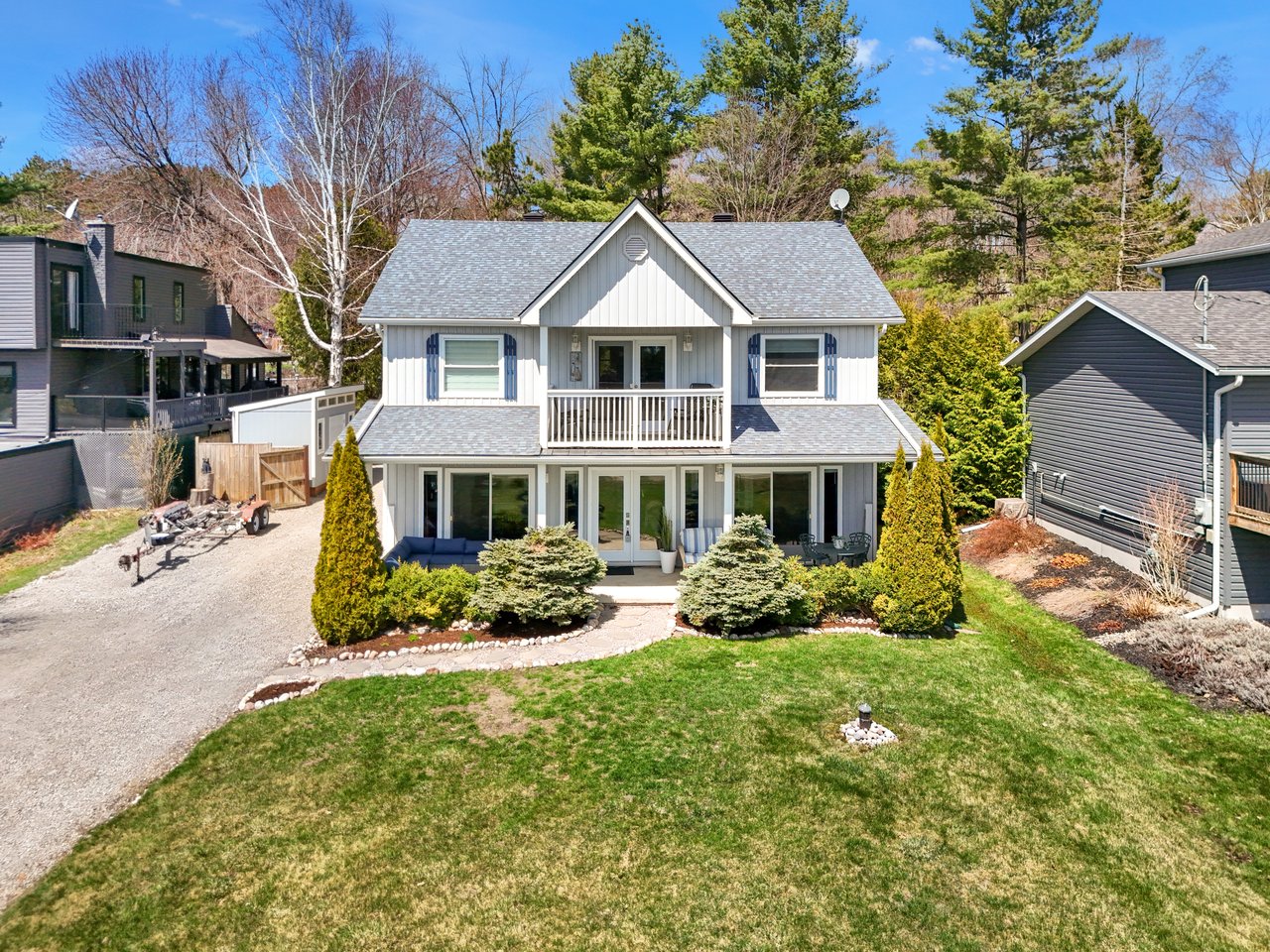 604 CHAMPLAIN Road