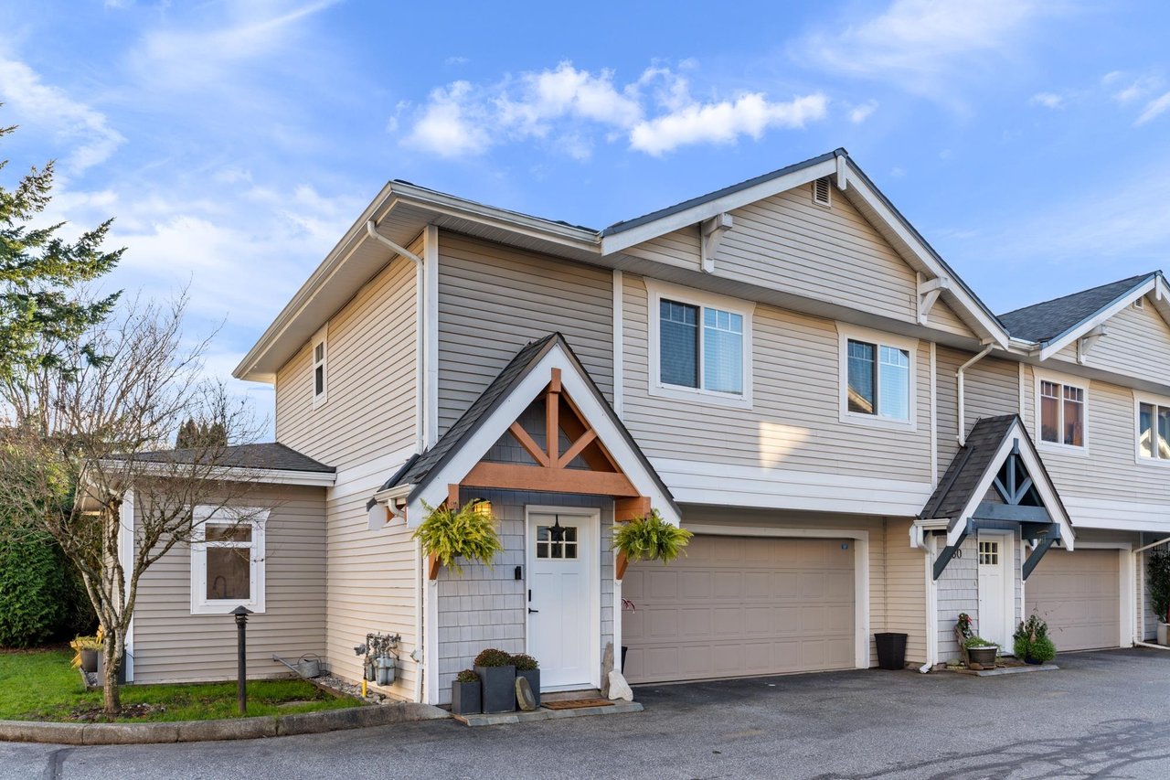 32-1821 Willow Cres