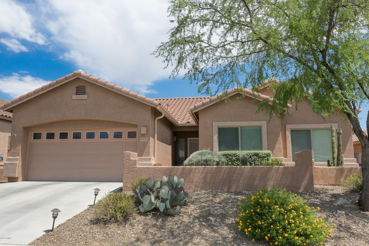 676 W Tremolo Ln