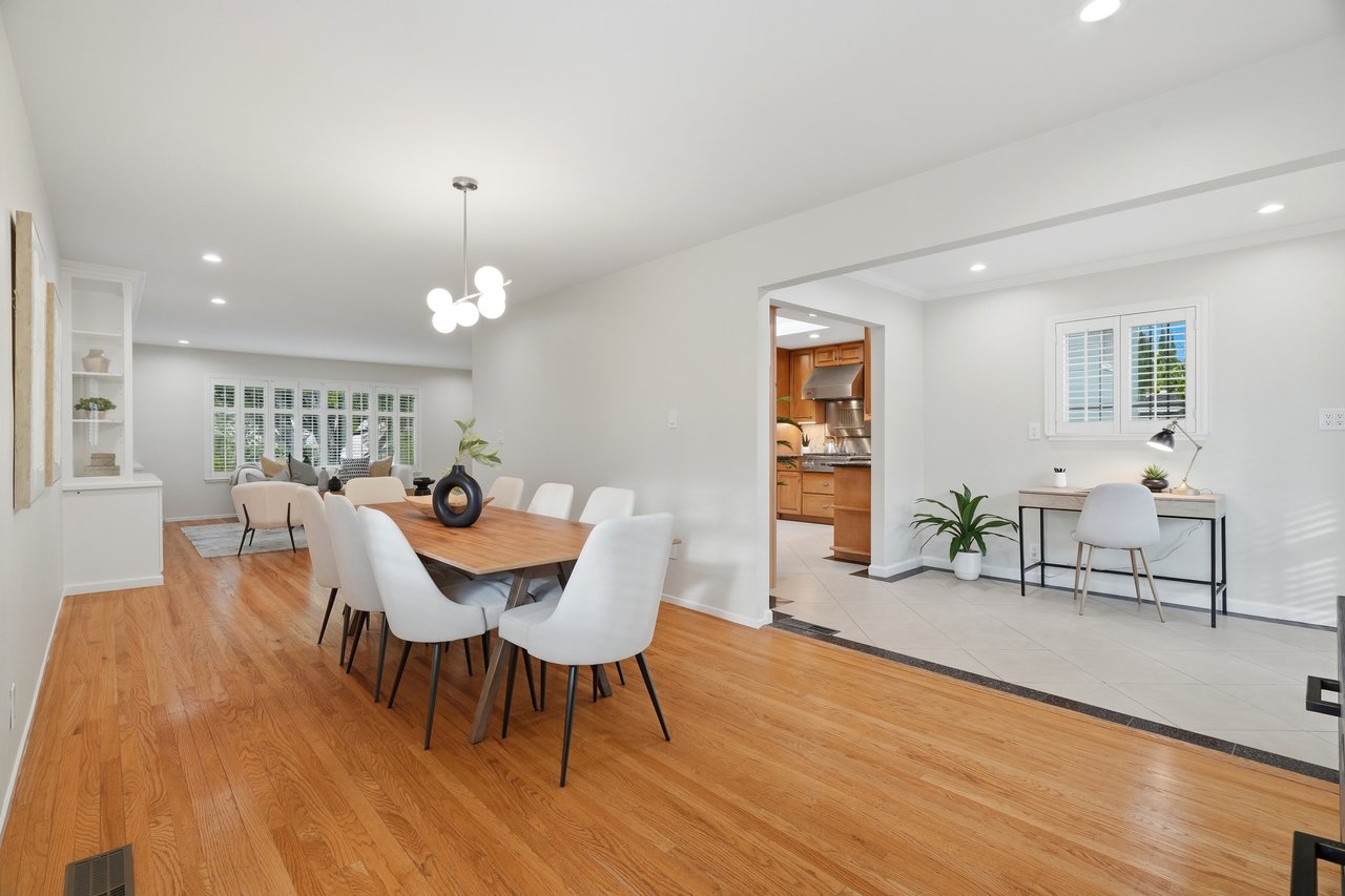 1554 Queenstown Court