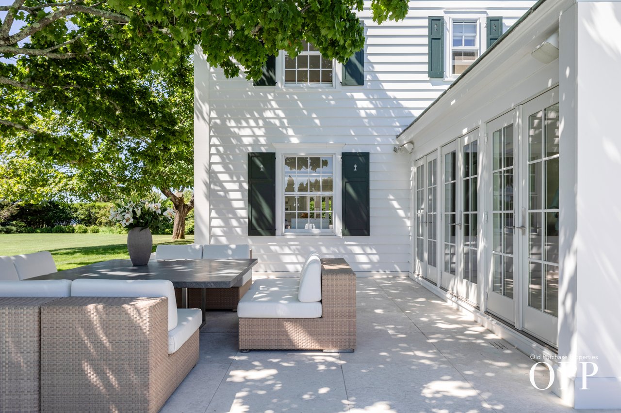 Porta Bella: An Iconic Presence on Bellport Bay