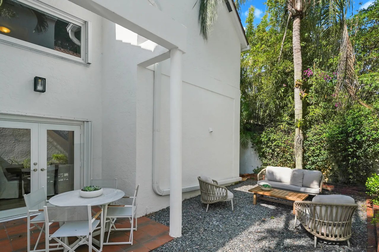 3172 Virginia Street