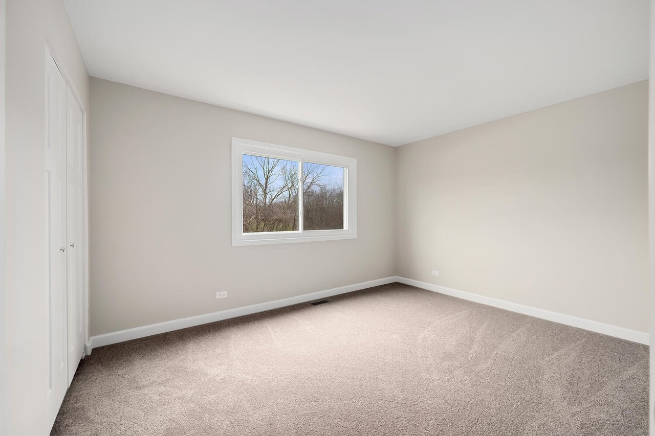 30W243 Wiant Rd, West Chicago – Fully Updated Home in Oak Meadows