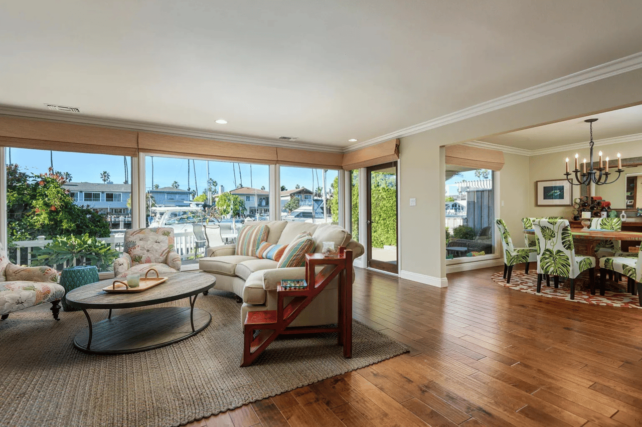 2723 Surfrider Avenue