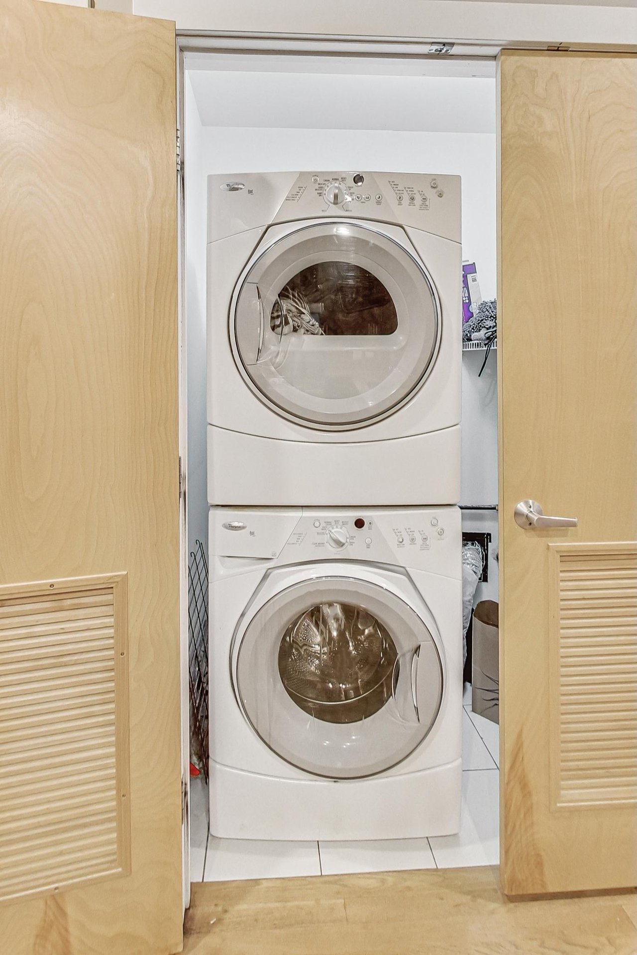 689 N Peoria St Unit 2N