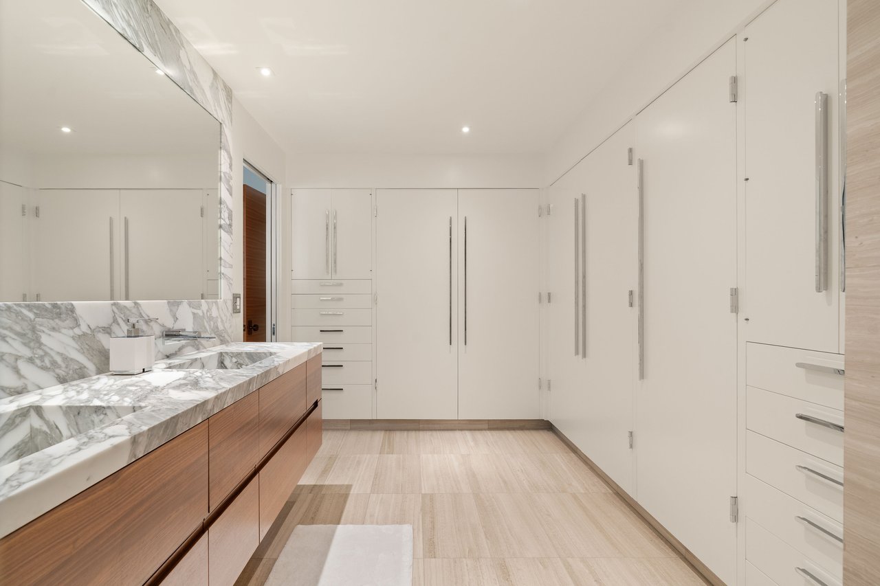 Architect Saul Zaik Designed Northwest Regional Modern Masterpiece 