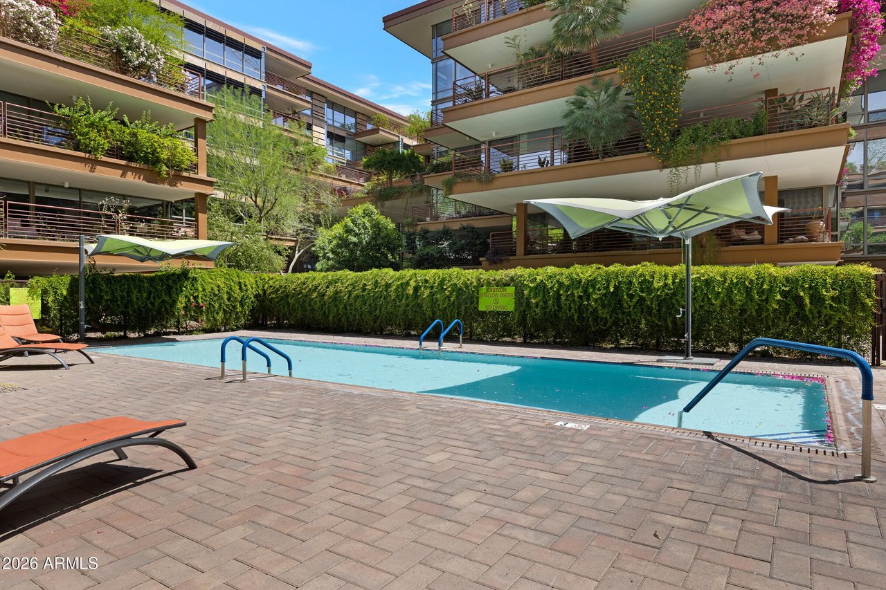 7161 E Rancho Vista Dr, #1004