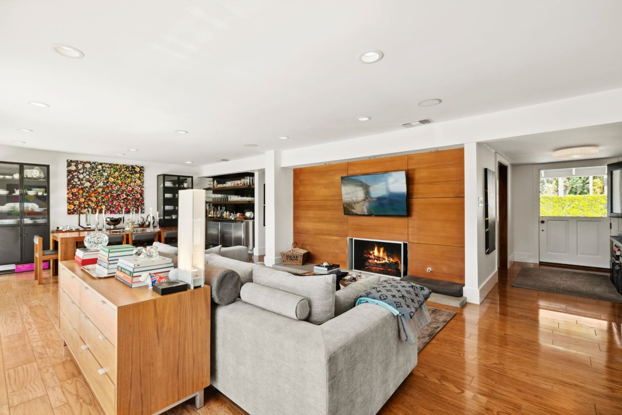 1849 Commodore Road