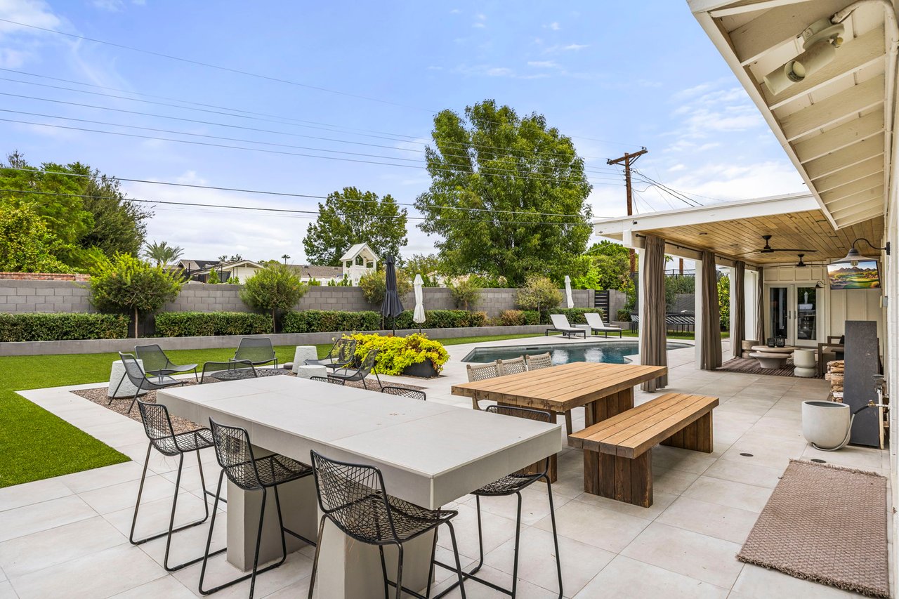 6152 E CALLE CAMELIA