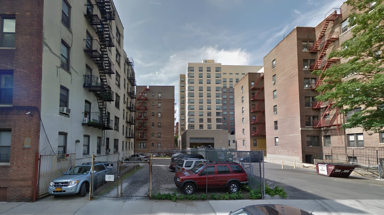 153-11 90th Ave