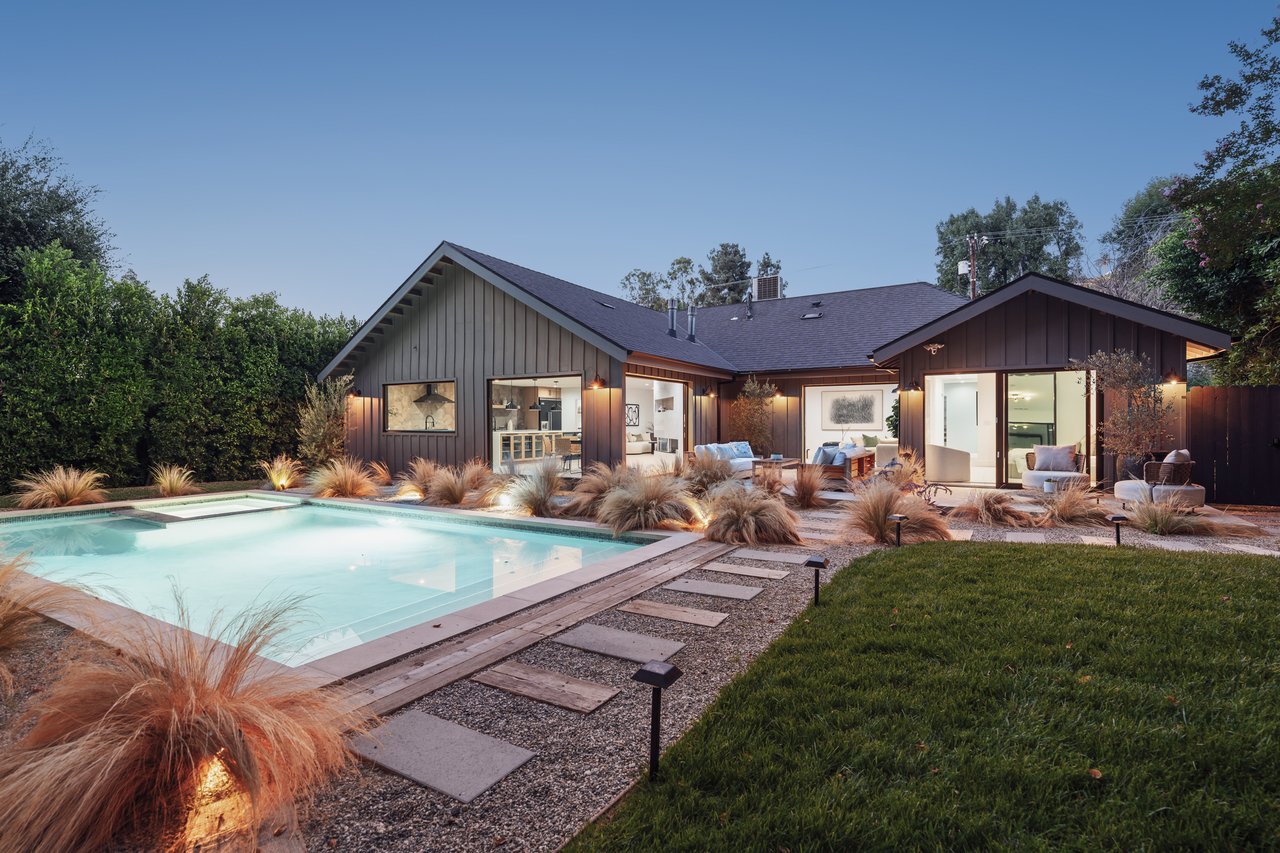 3721 Woodcliff Avenue, Sherman Oaks