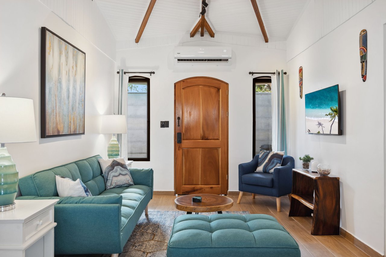 Casa Cozy | The Perfect Blend of Comfort & Convenience, Steps to the Beach!