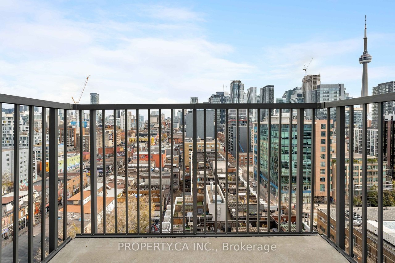 LUXURY LIVING AT RUSH CONDOS 