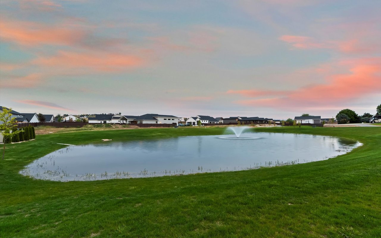 Modern Prairie Style Home in Serene Star, Idaho