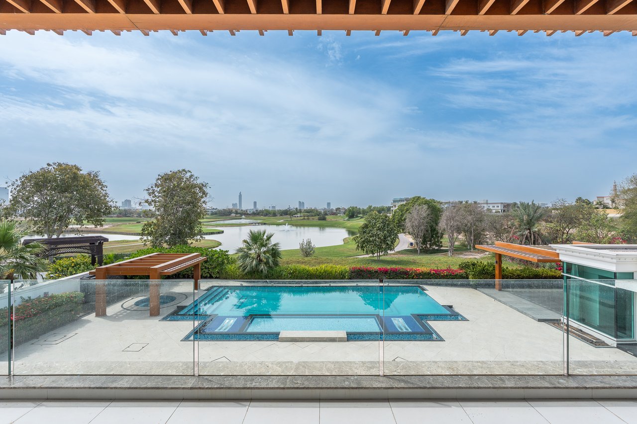 Emirates Hills Villa 