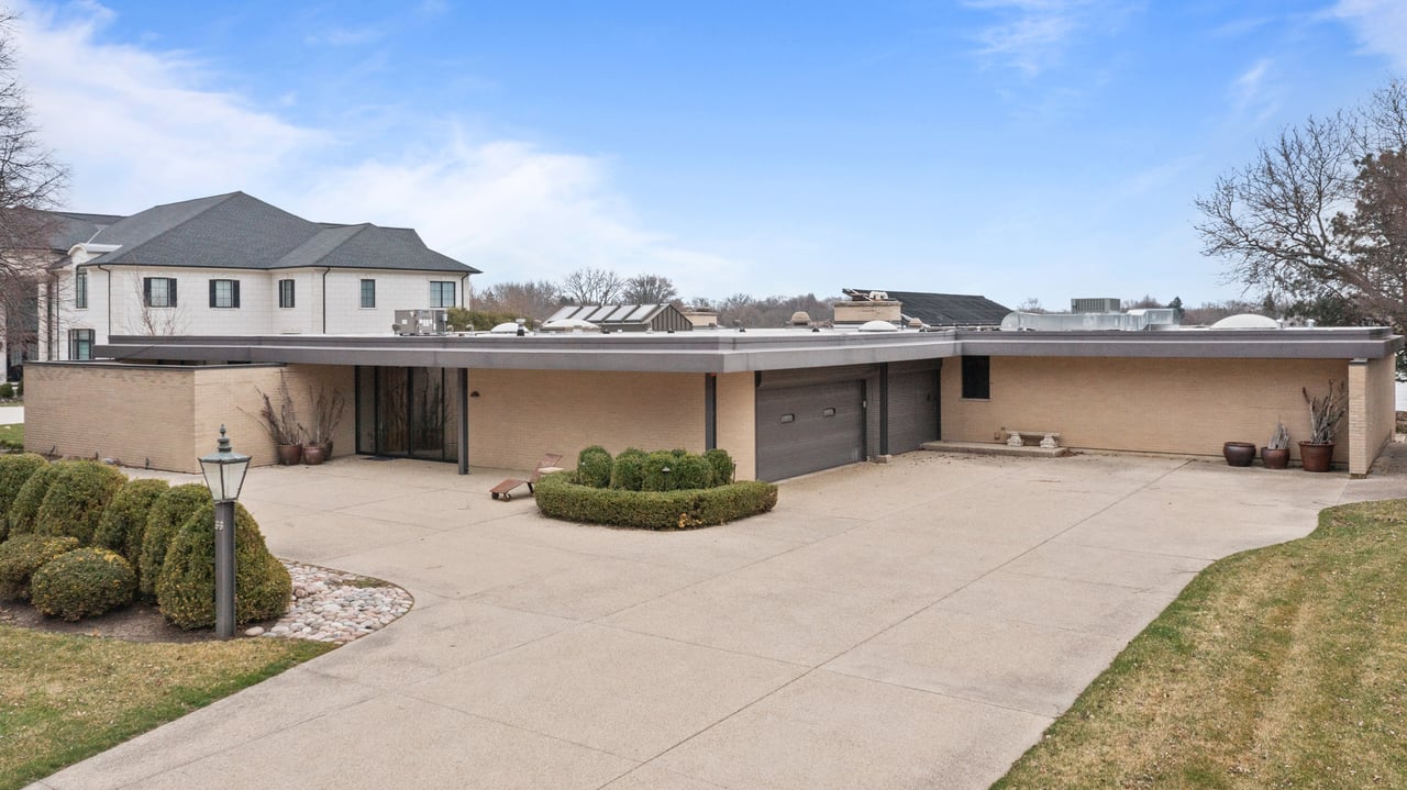 66 Watergate Road | South Barrington