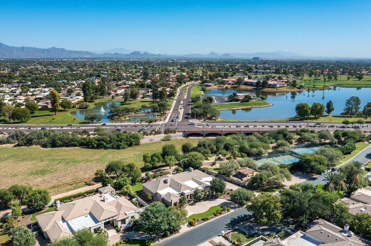 7124 E FOOTHILL Drive