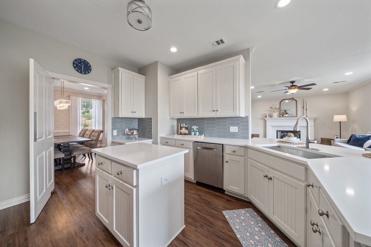 Elegant Colonial Estate in River Place | Walk to Golf, Views for Miles | For Sale or For Lease!