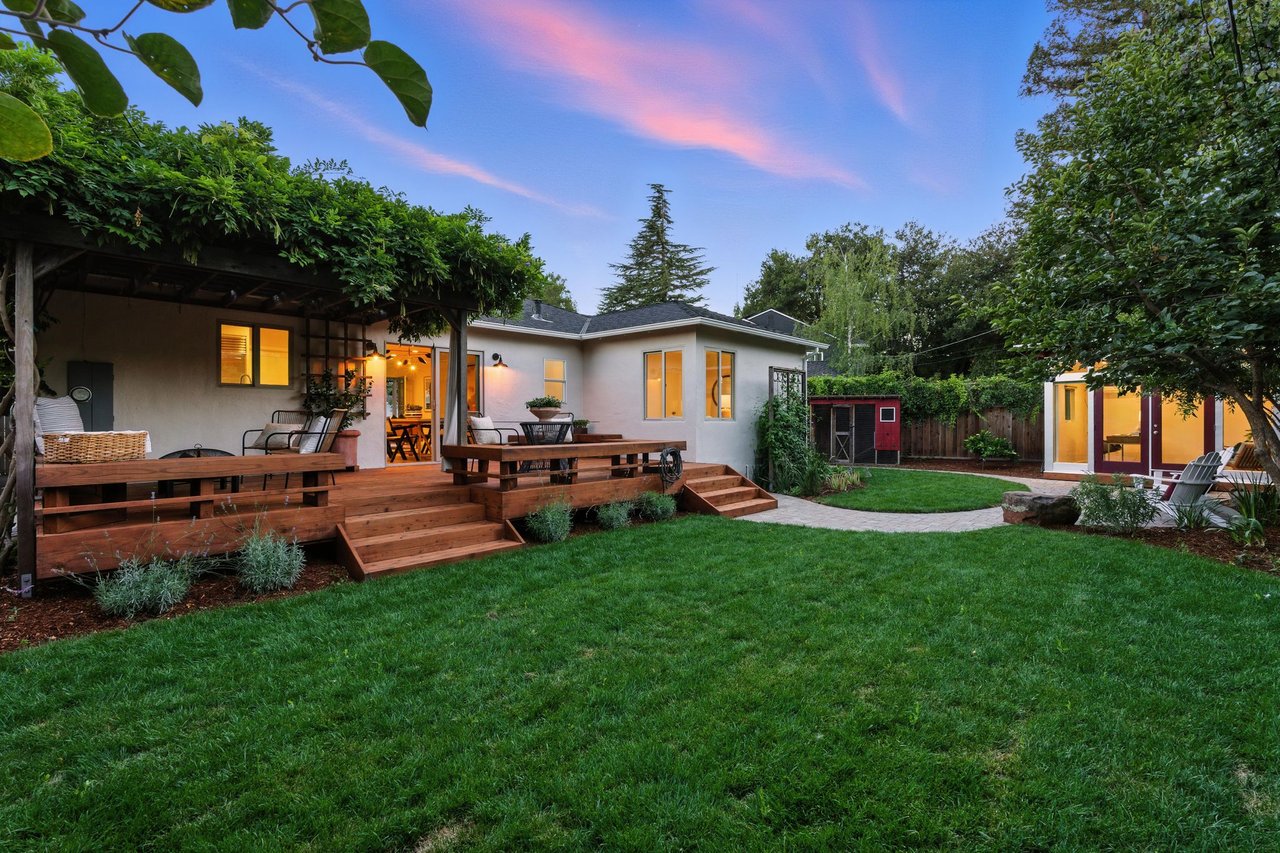 792 Bond Way, Mountain View