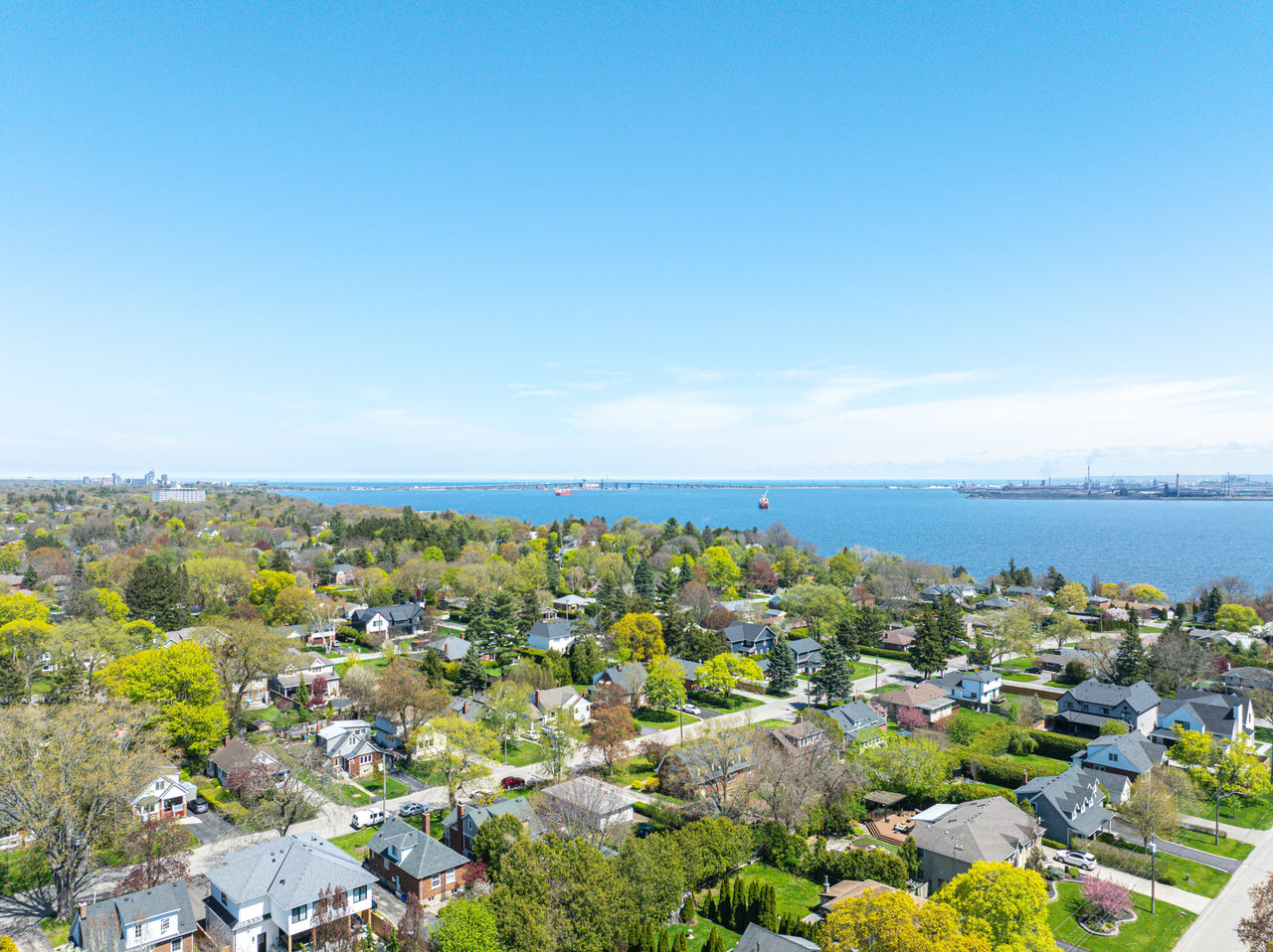 425 Plains Road W, Burlington