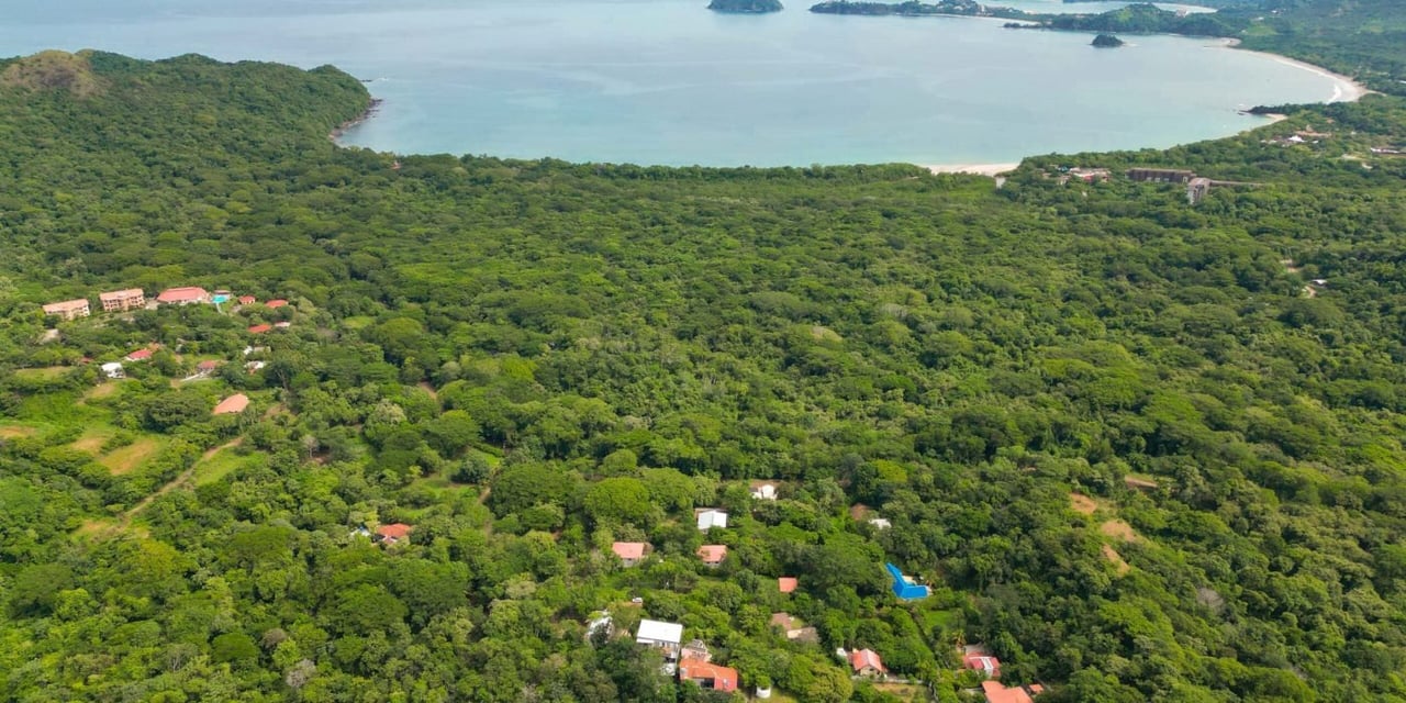 Modern Jungle Home Near Conchal Beach