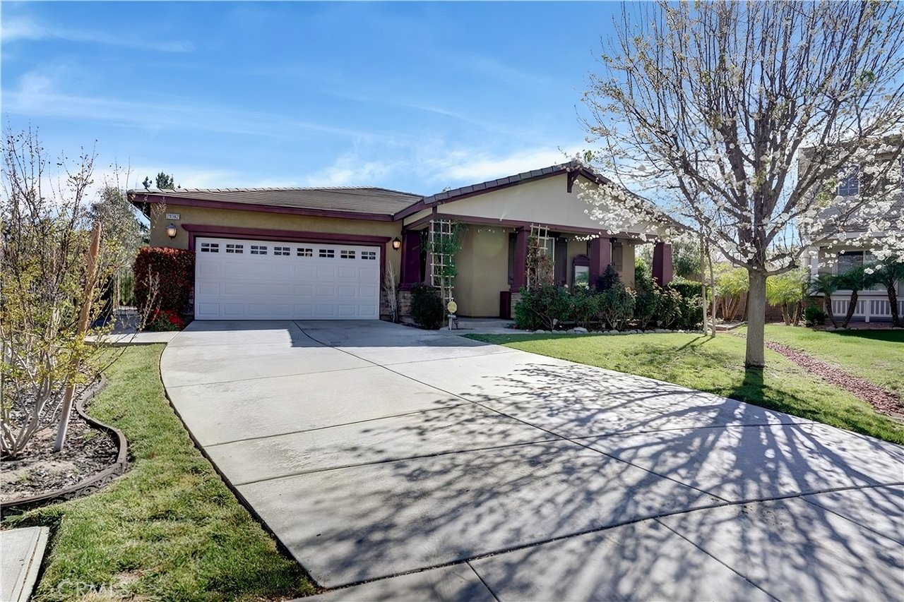 29382 Fenwick Circle