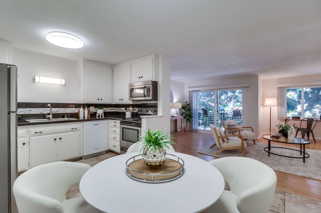 2244 2nd Ave Unit 25