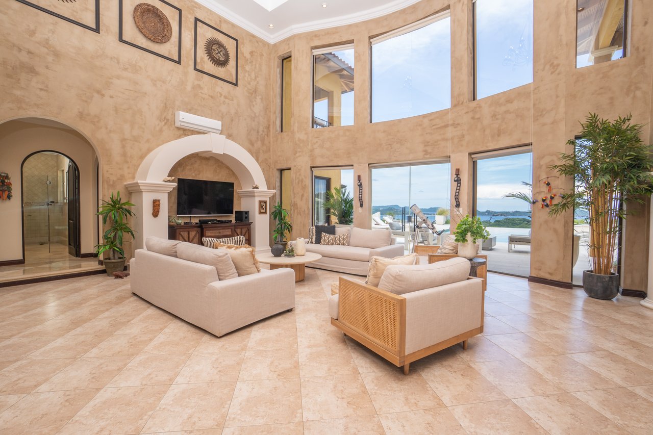 Casa Loro - Luxury Estate