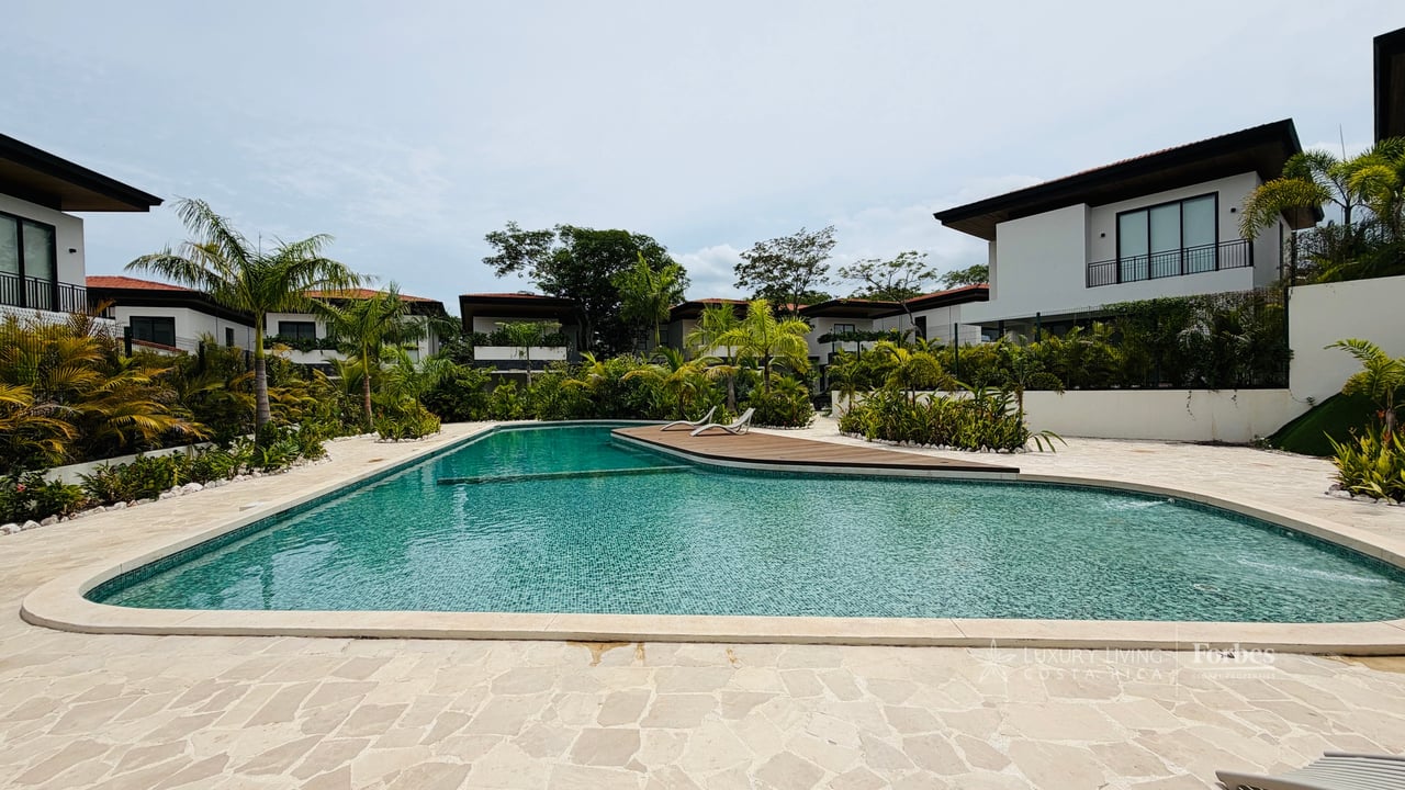 21479 - Luxury villa, 4 bedrooms, pool and excellent ROI for investors