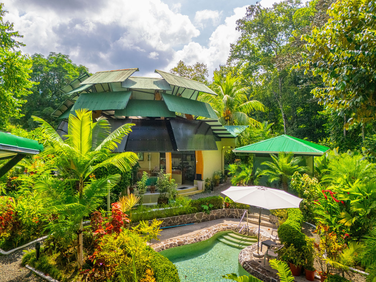 Yaba Chigui, Turnkey Riverside Eco-Resort or Private Family Compound in Ojochal